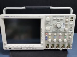 Tektronix  DPO4104
