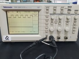 Tektronix TDS220