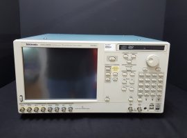 Tektronix AWG5002