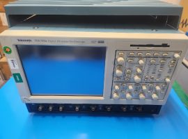 Tektronix  TDS7054