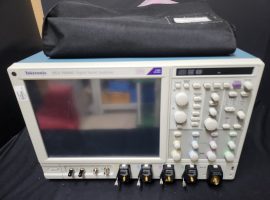 Tektronix  DSA70604C