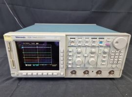 テクトロニクス TDS744A