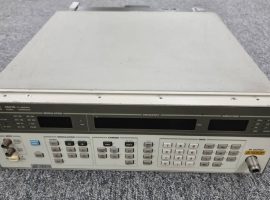 HP 8657B
