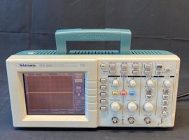 Tektronix TDS2002