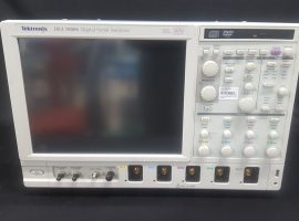 Tektronix DSA70804
