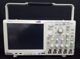 Tektronix MSO5104