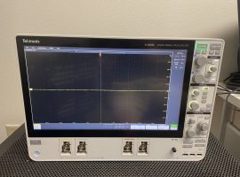 Tektronix MSO64