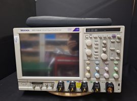 Tektronix  MSO70404C